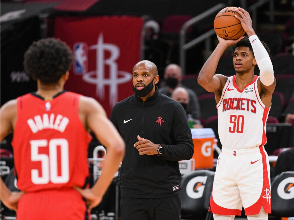 因财政危机 因财政危机